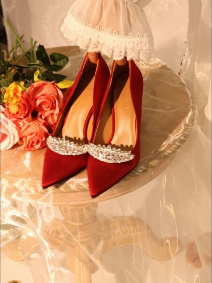 尖头 低帮 一脚蹬 浅口鞋 皮革 