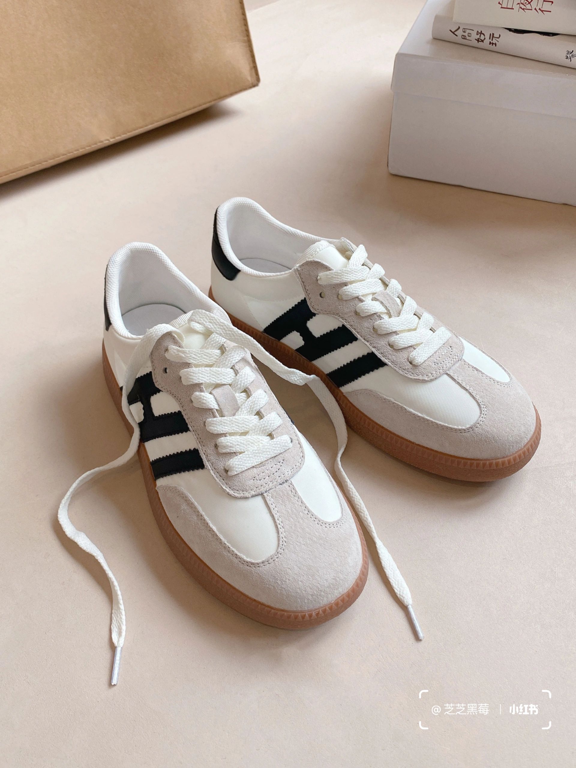 低帮 系带 皮革  - VALI鞋履AI设计主图