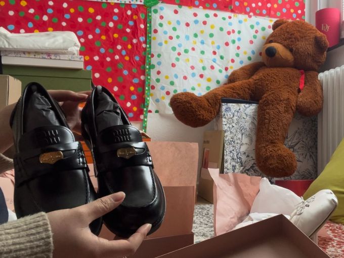 圆头 低帮 一脚蹬 深口鞋 皮革 