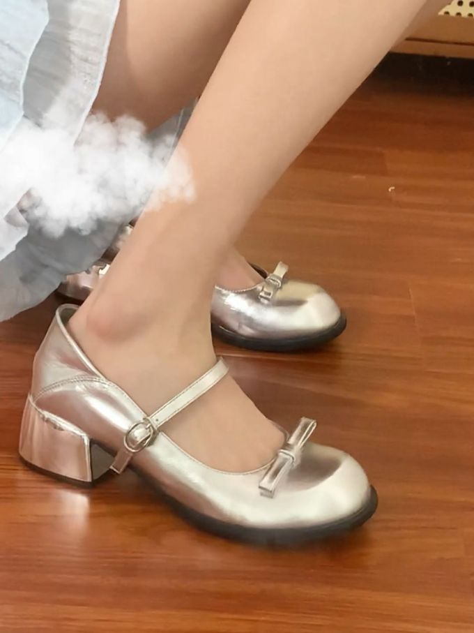 圆头 袢扣 浅口鞋 皮革 