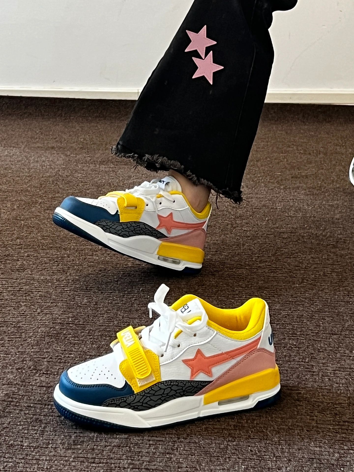 中帮 系带 皮革  - VALI鞋履AI设计主图