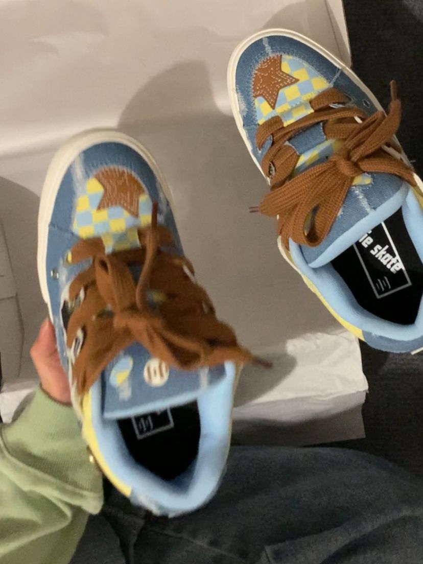 系带 皮革  - VALI鞋履AI设计主图