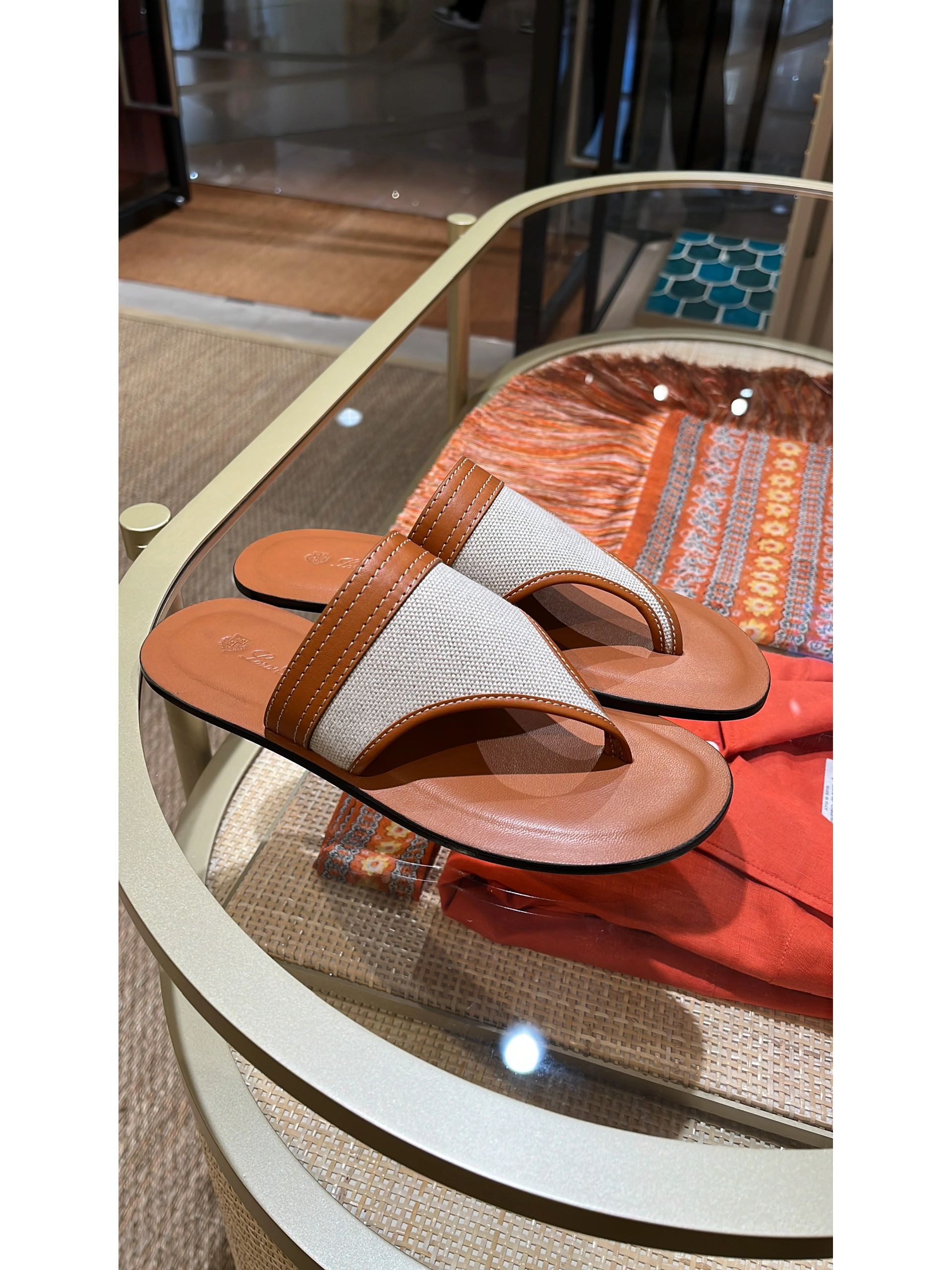 无帮 皮革  - VALI鞋履AI设计主图