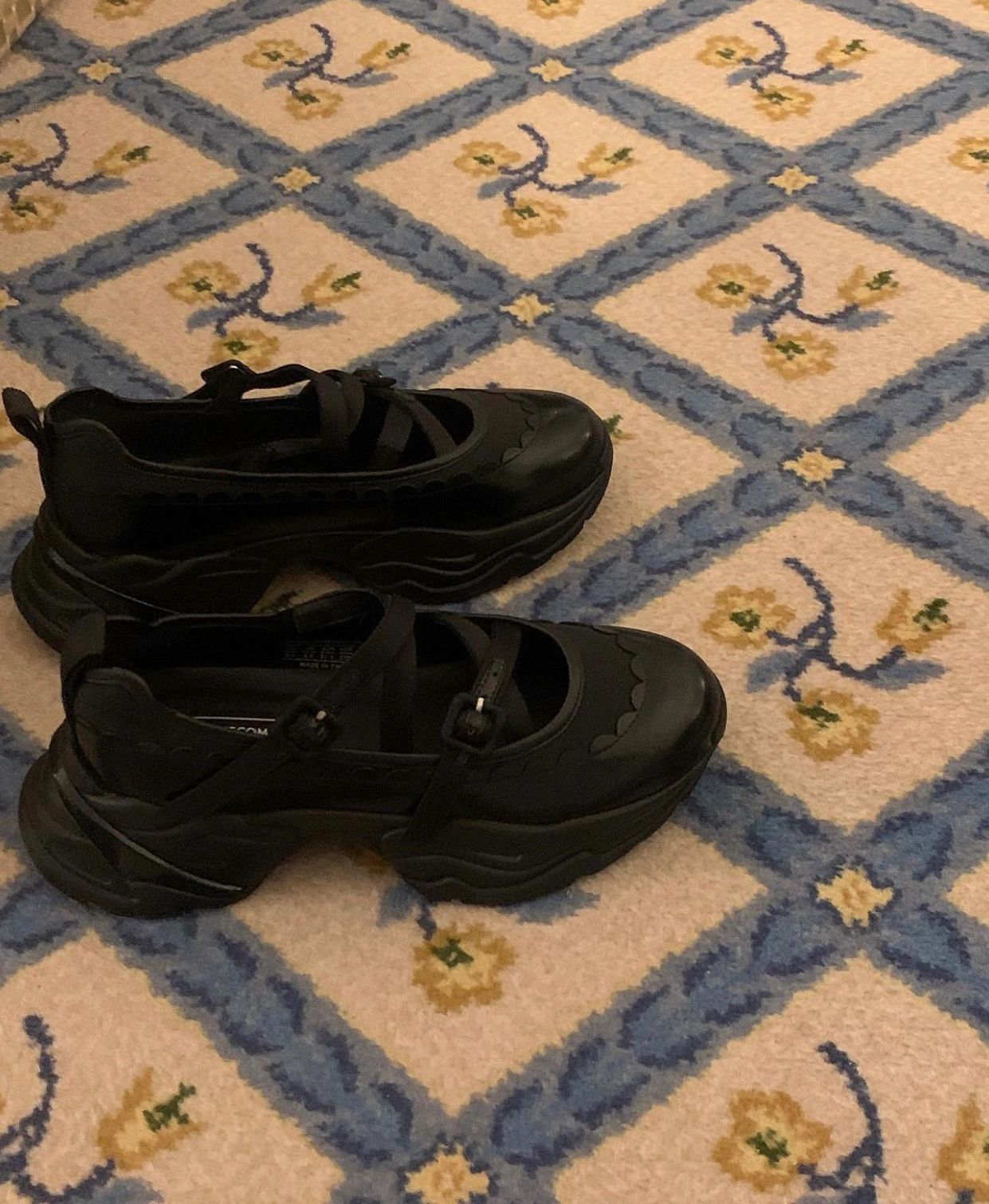 无帮 袢扣 皮革  - VALI鞋履AI设计主图