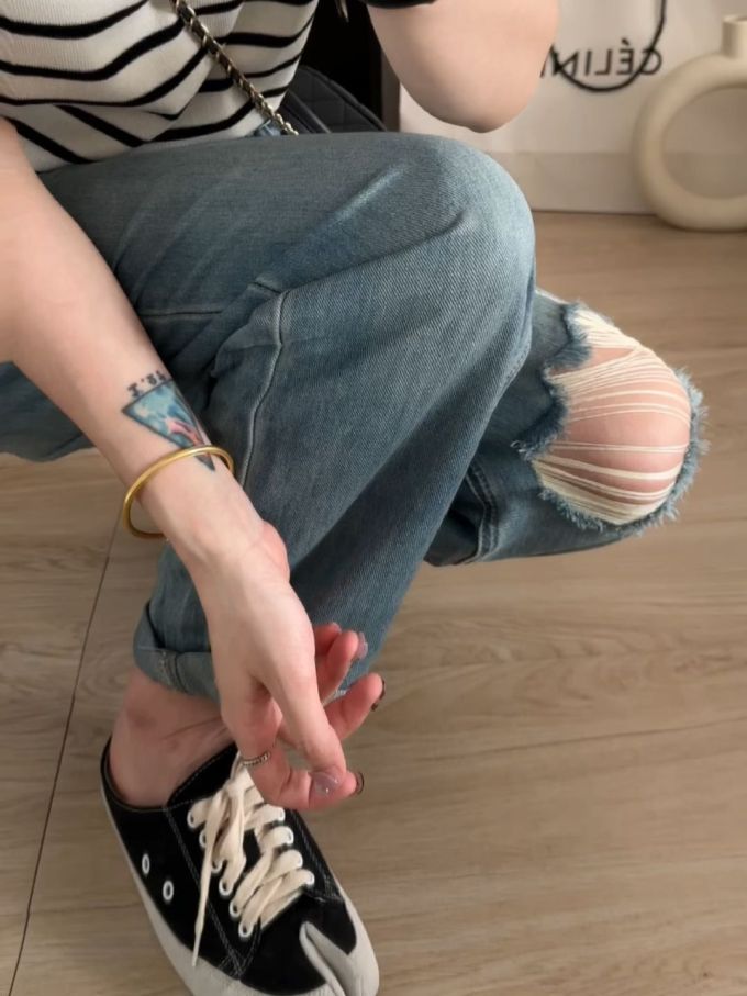 牛仔面料 洗水 磨损破洞 轿车黑 深板岩色 