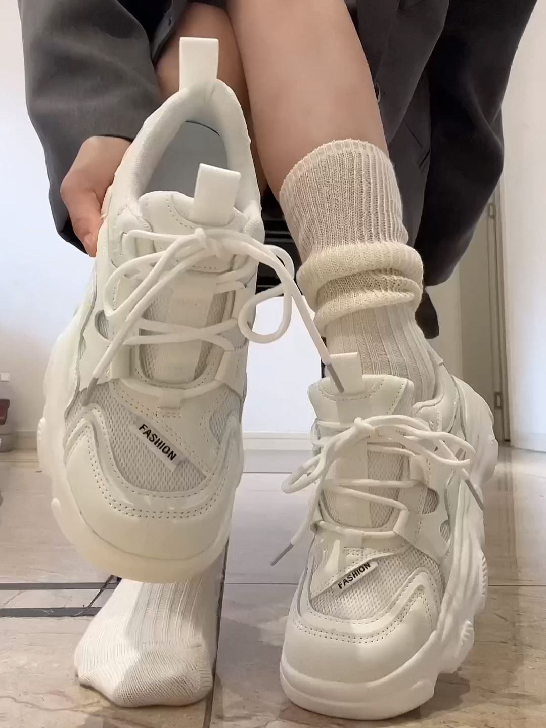  - VALI鞋履AI设计主图