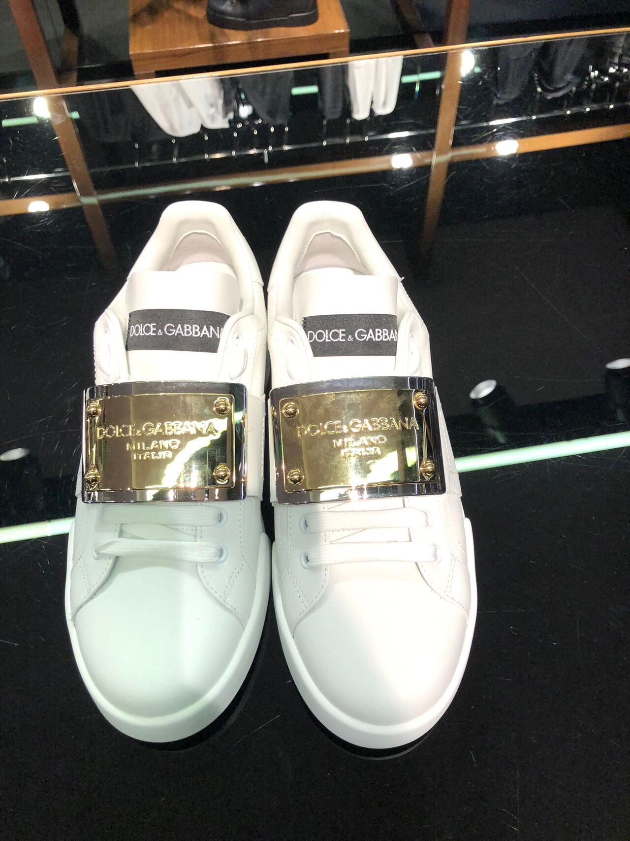 圆头 一脚蹬 深口鞋 皮革  - VALI鞋履AI设计主图