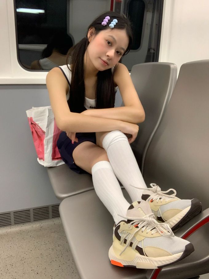 针织面料 撞色/渐变 夜蓝色 基础扣饰 