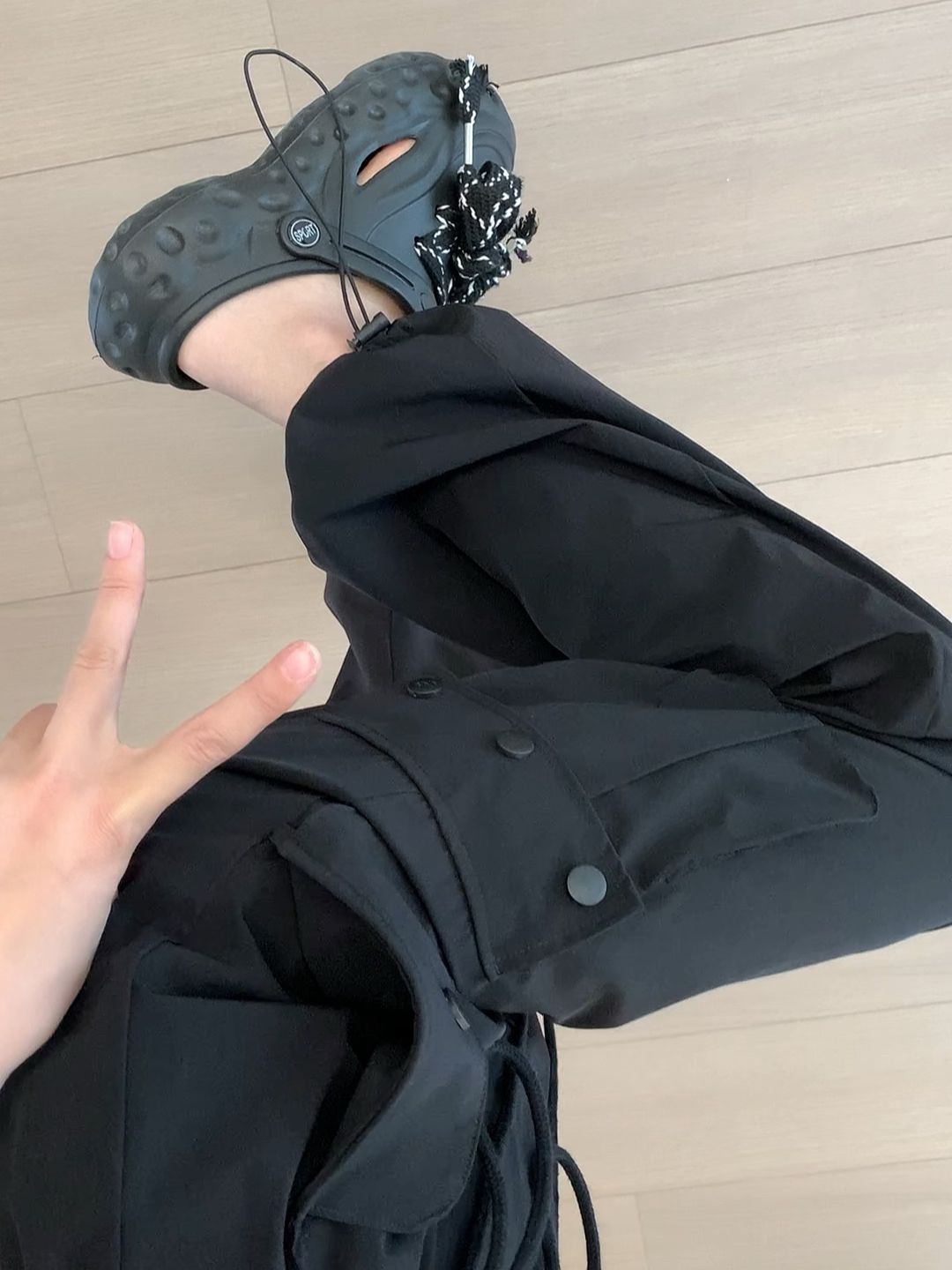 正装面料 H型 翻驳领 全蚀色 基础扣饰 前卫  - VALI鞋履AI设计主图