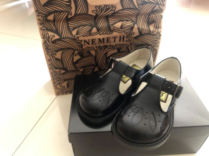 圆头 袢扣 中口鞋 皮革 