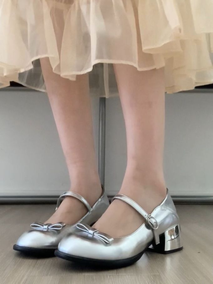 圆头 袢扣 浅口鞋 皮革 