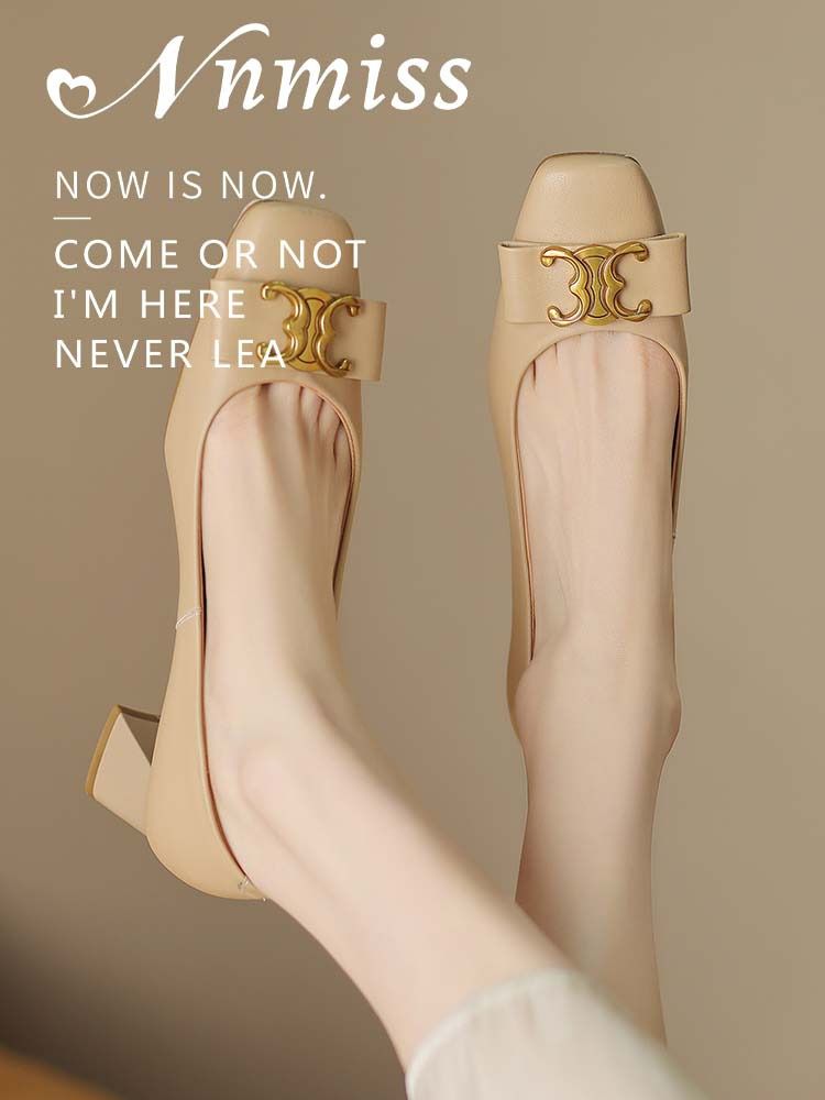  - VALI鞋履AI设计主图