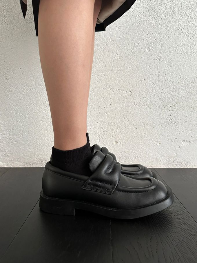 圆头 低帮 深口鞋 皮革 