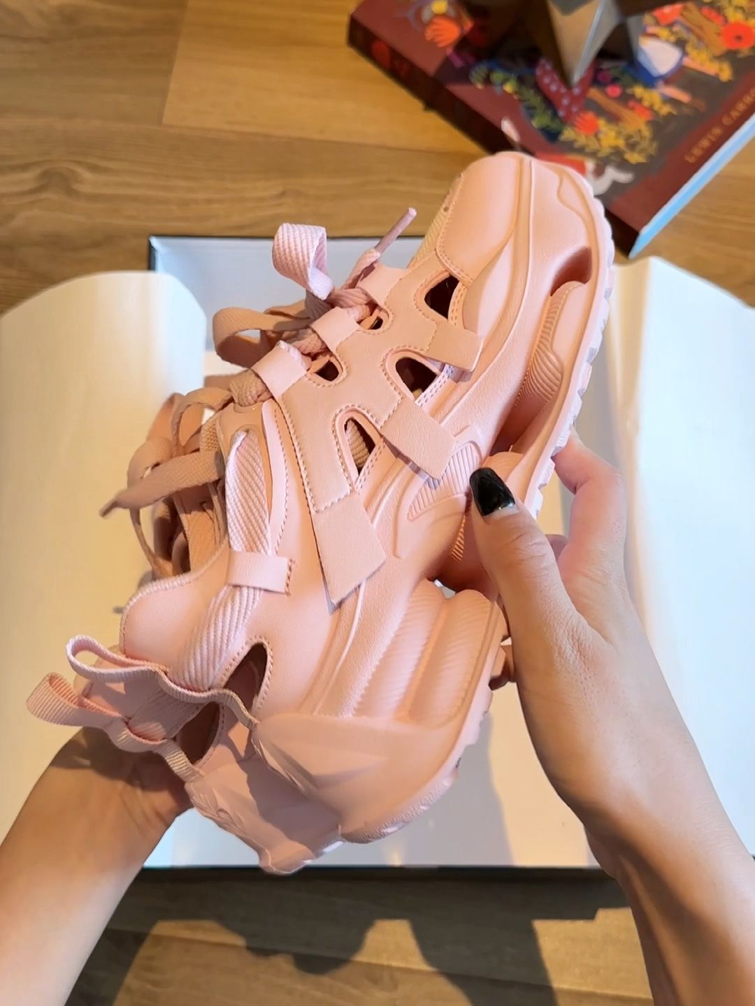 无帮  - VALI鞋履AI设计主图