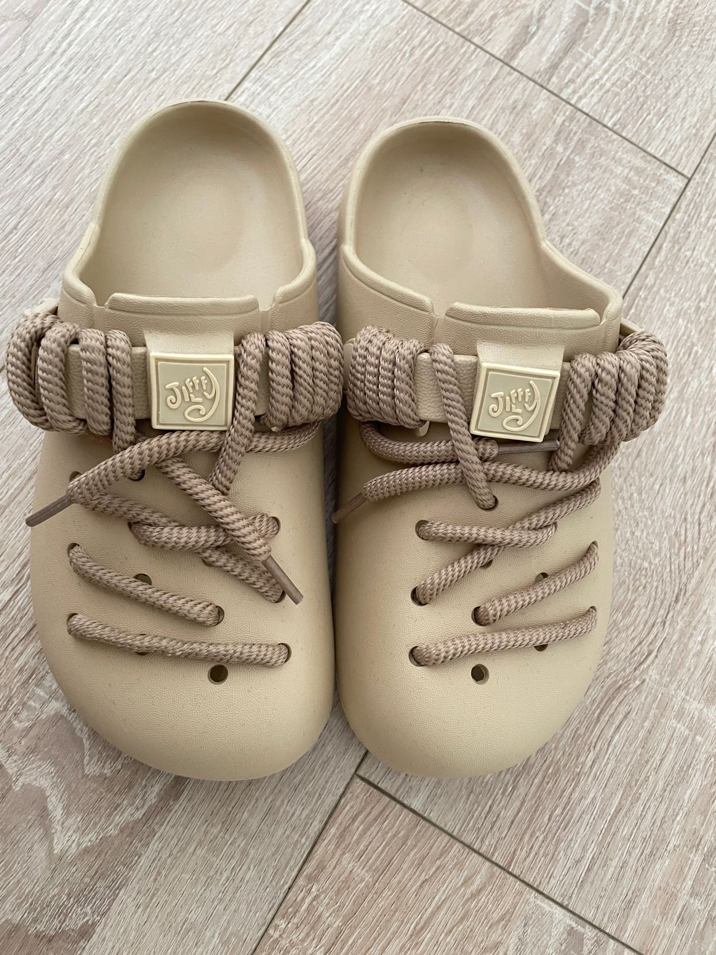 无帮  - VALI鞋履AI设计主图