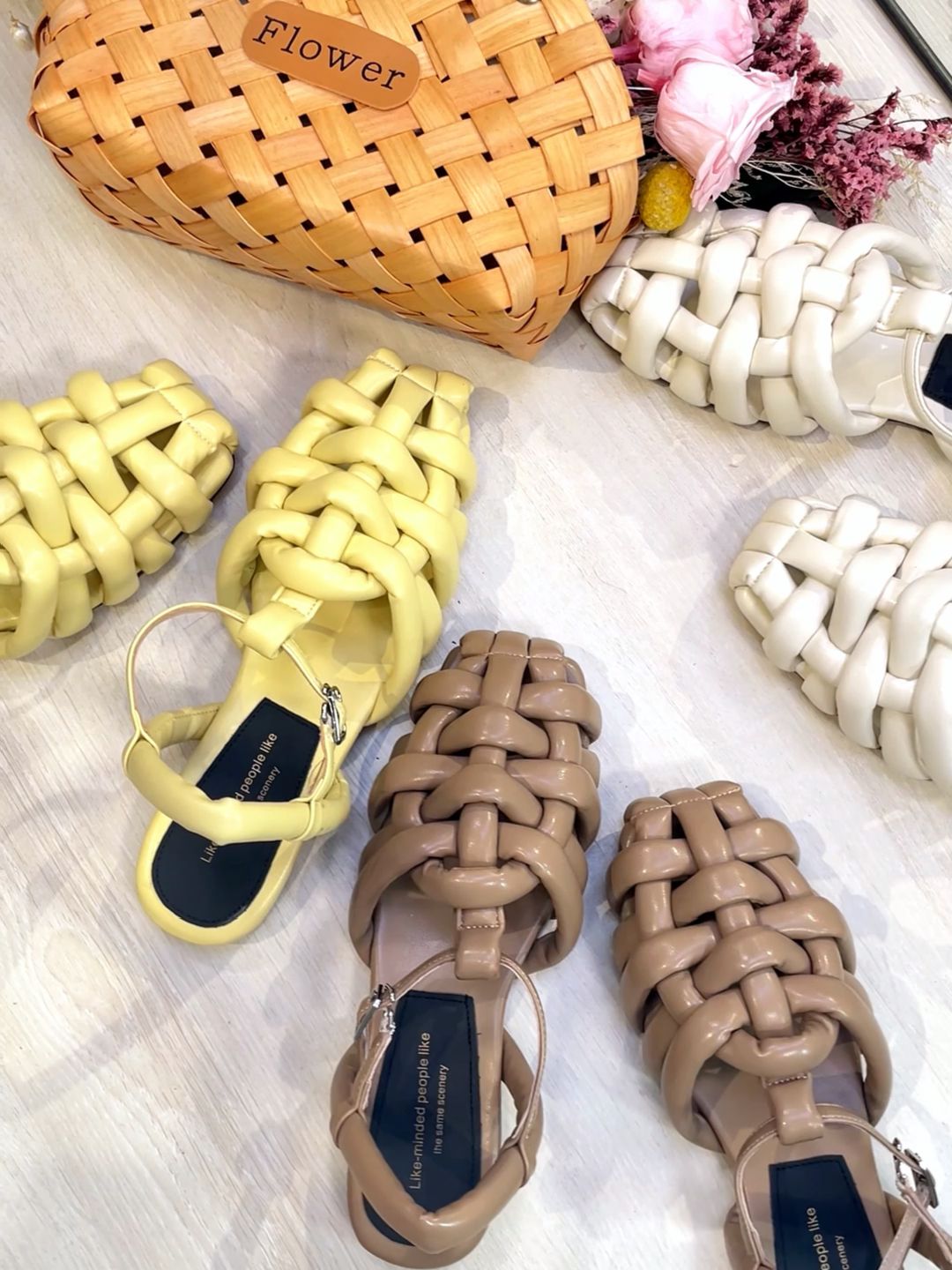  - VALI鞋履AI设计主图