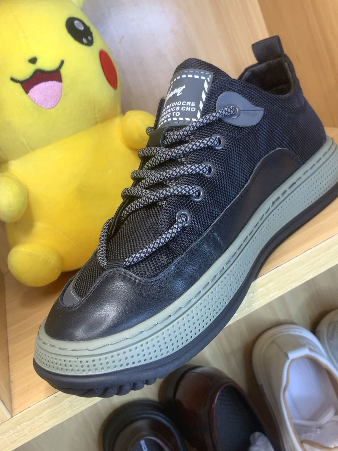 低帮 系带  - VALI鞋履AI设计主图