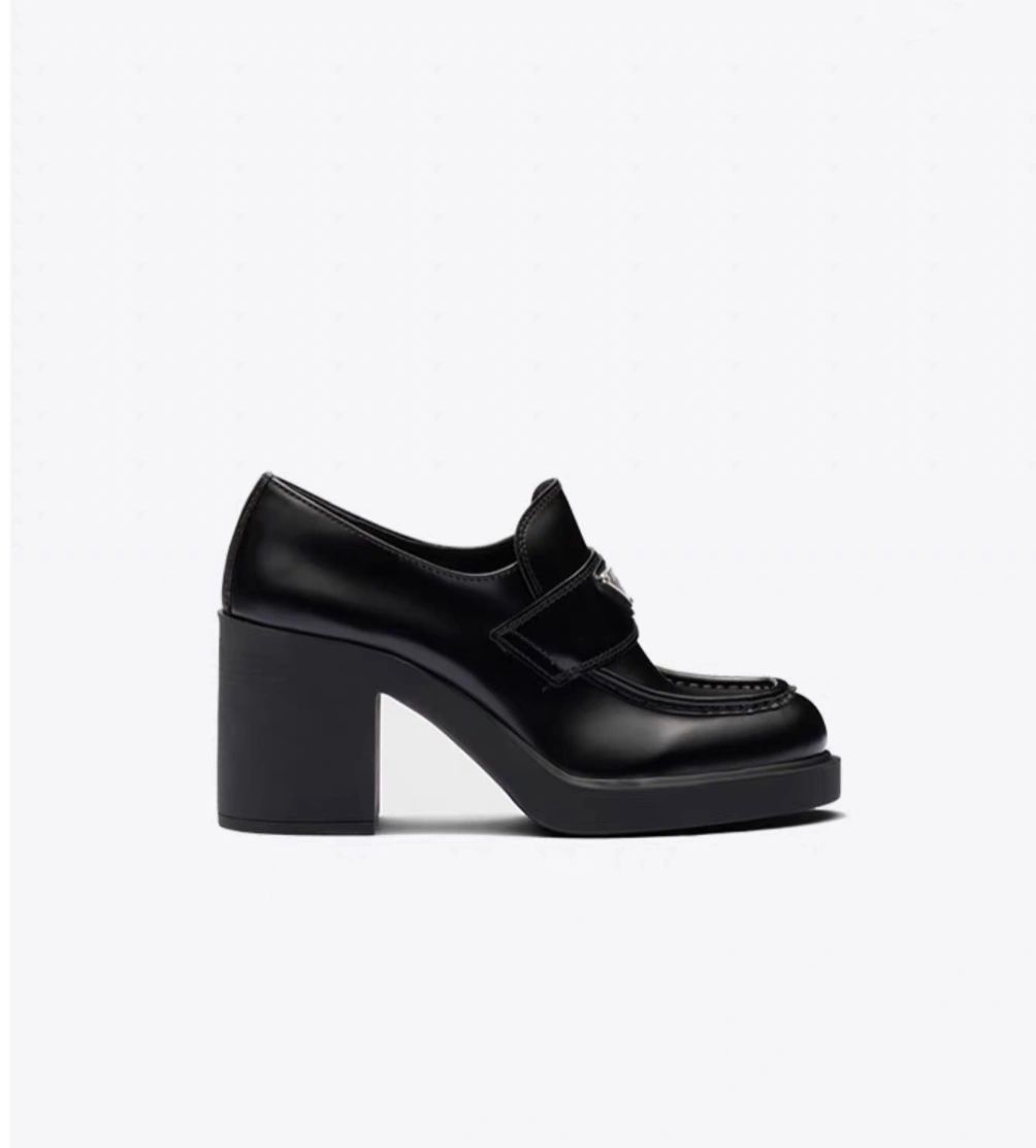 低帮 深口鞋 皮革  - VALI鞋履AI设计主图