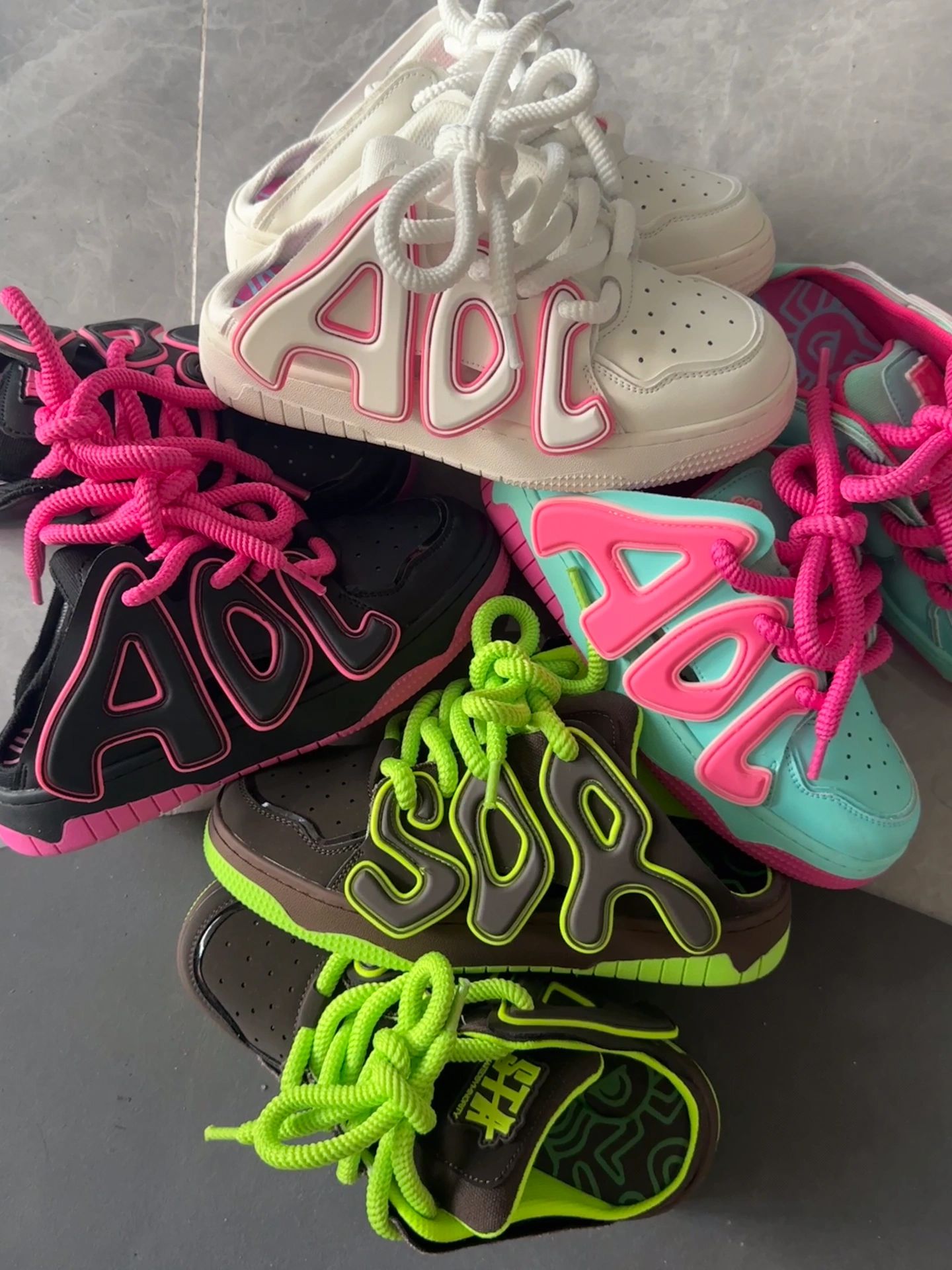 平底 圆头 无帮 皮革  - VALI鞋履AI设计主图