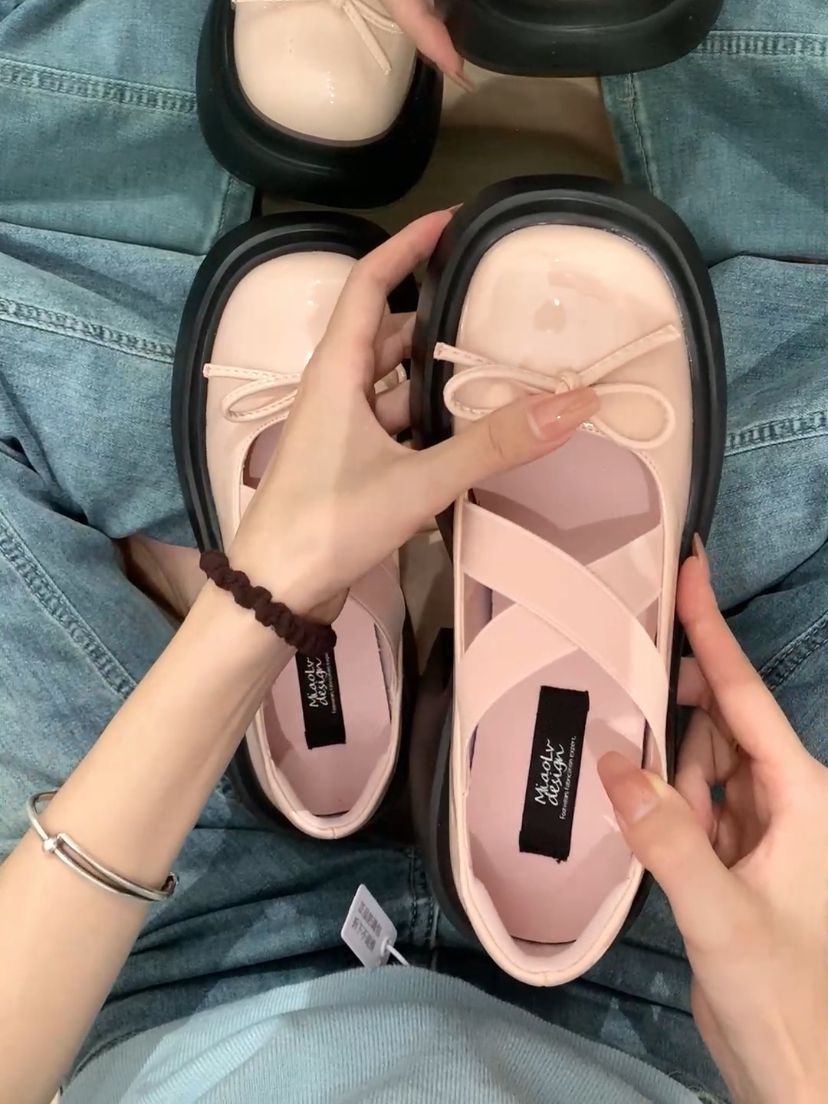 圆头 松紧带 中口鞋  - VALI鞋履AI设计主图