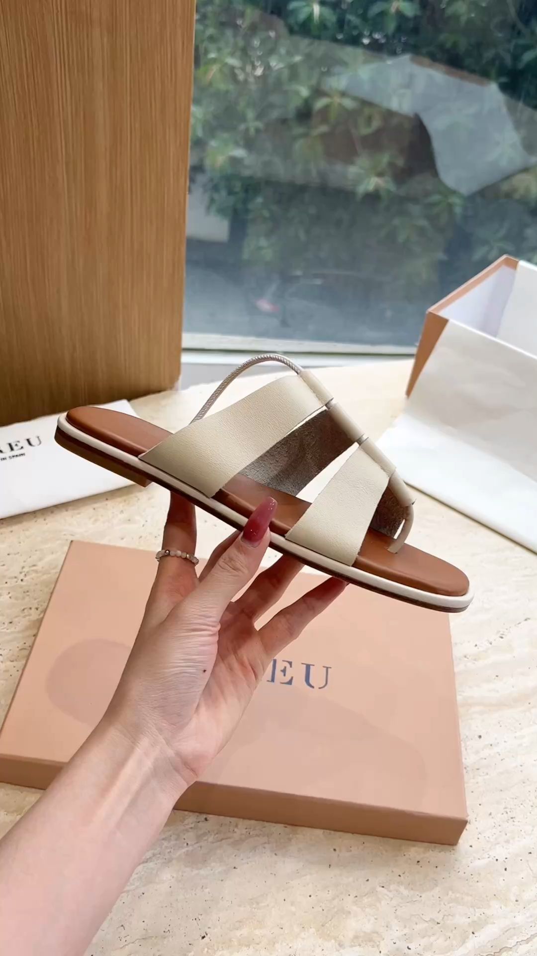 无帮 皮革  - VALI鞋履AI设计主图