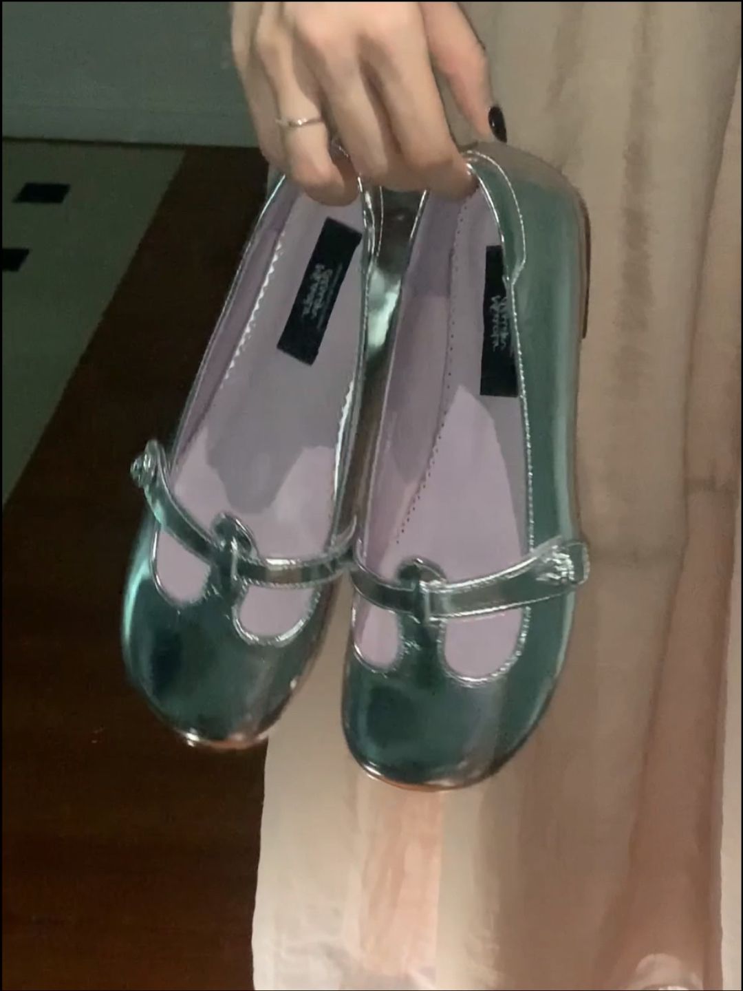 圆头 一脚蹬 浅口鞋 皮革  - VALI鞋履AI设计主图