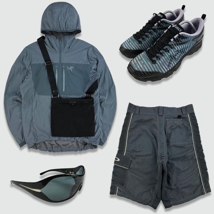 防护功能 O型 连帽领 撞色/渐变 拼接 暴雨灰 酱黑色 星空蓝 基础绳带 