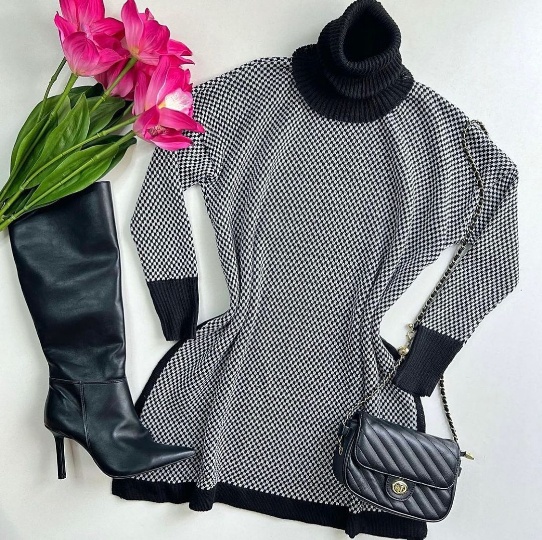 毛纺 H型 立领 格纹/菱格 撞色/渐变 边缘装饰 细针 蓝黑色  - VALI鞋履AI设计主图
