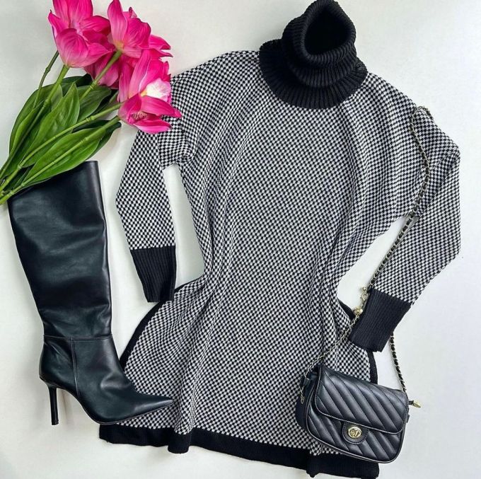 毛纺 H型 立领 格纹/菱格 撞色/渐变 边缘装饰 细针 蓝黑色 