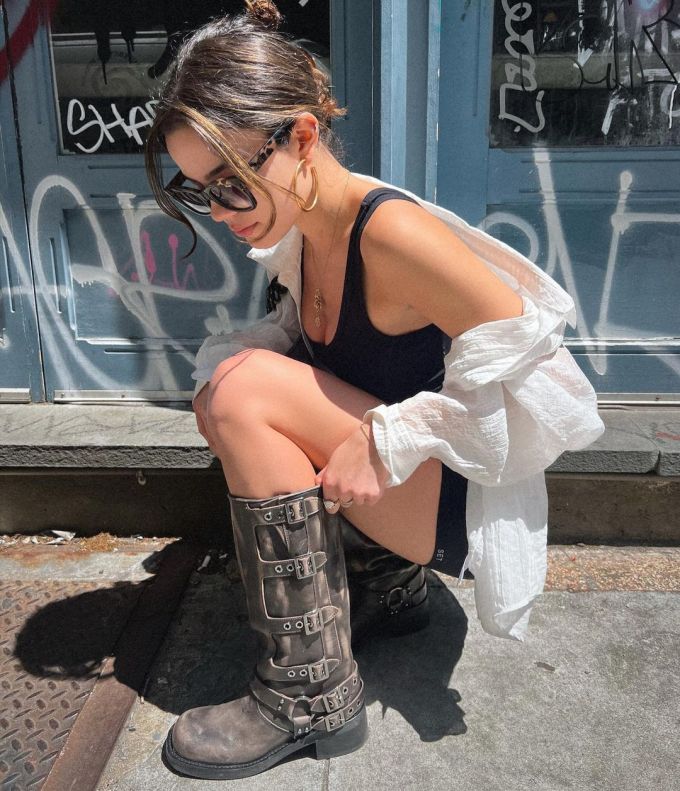 方头 袢扣 皮革 