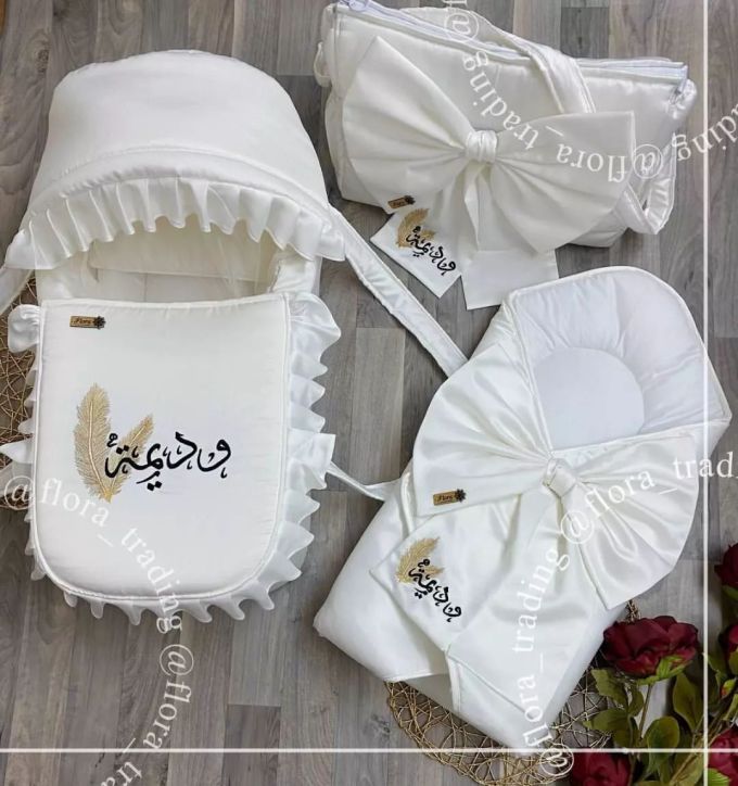 针织面料 O型 文字图案 打结-扭结 月岩色 淡蓝色 灰丁香色 