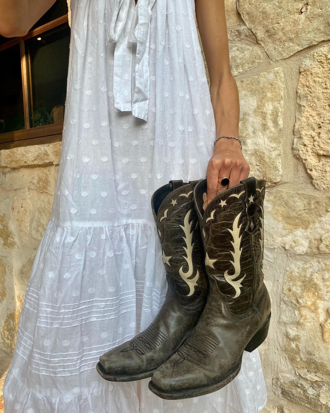 棉麻 A型 抽褶 绣花 黎明灰 冰融化 冰川灰 宫廷  - VALI鞋履AI设计主图