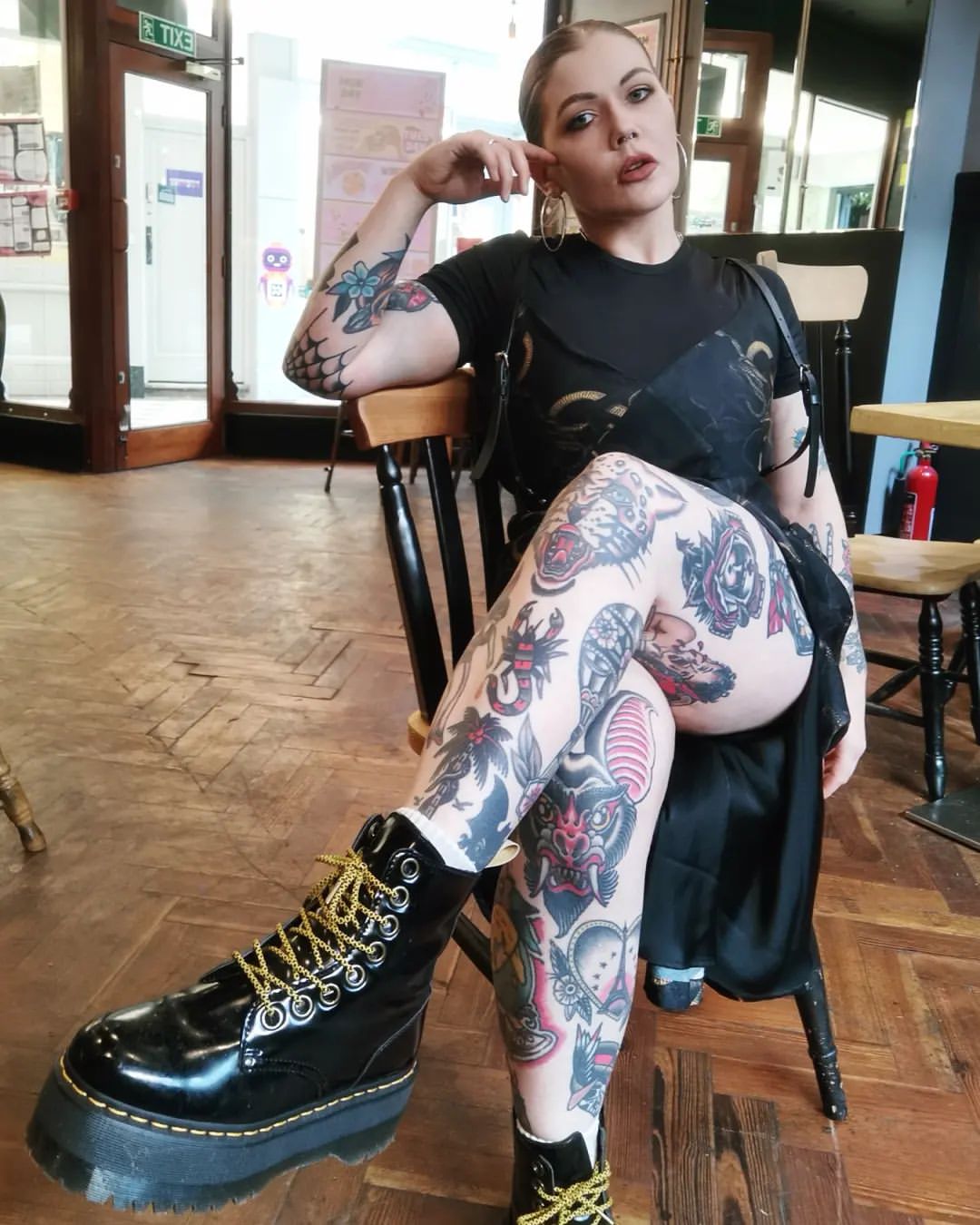 宫廷花纹 印花 全蚀色 灰丁香色  - VALI鞋履AI设计主图