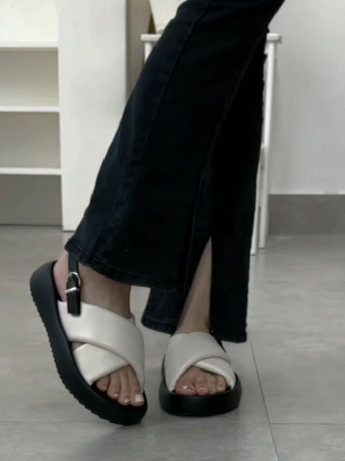 牛仔面料 A型 开衩 酱黑色 都市 极简 