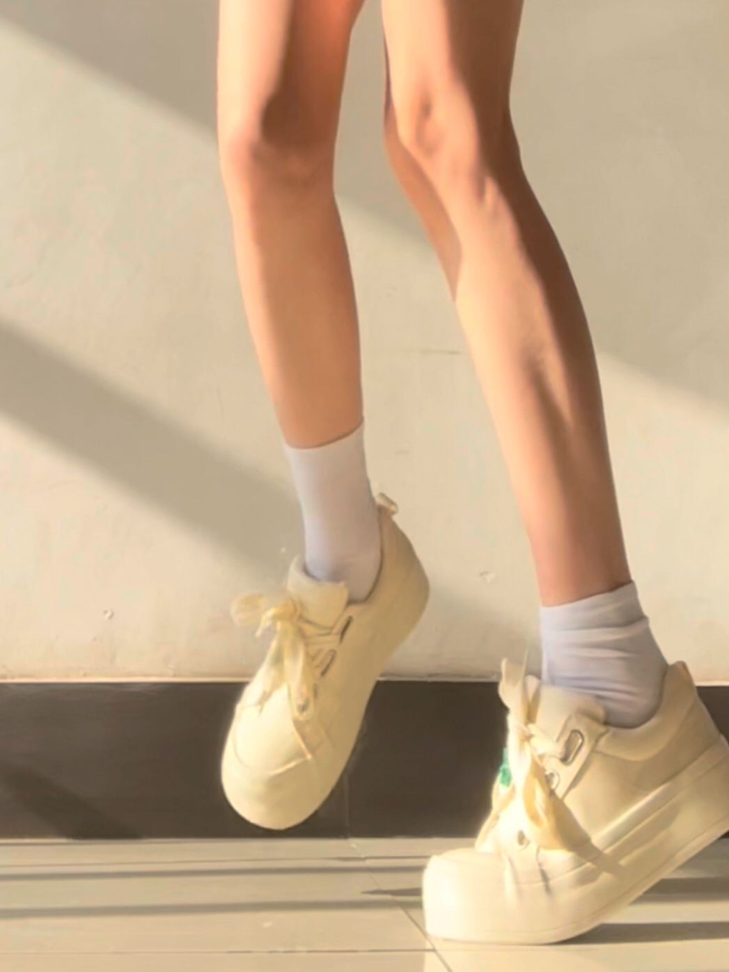 低帮  - VALI鞋履AI设计主图