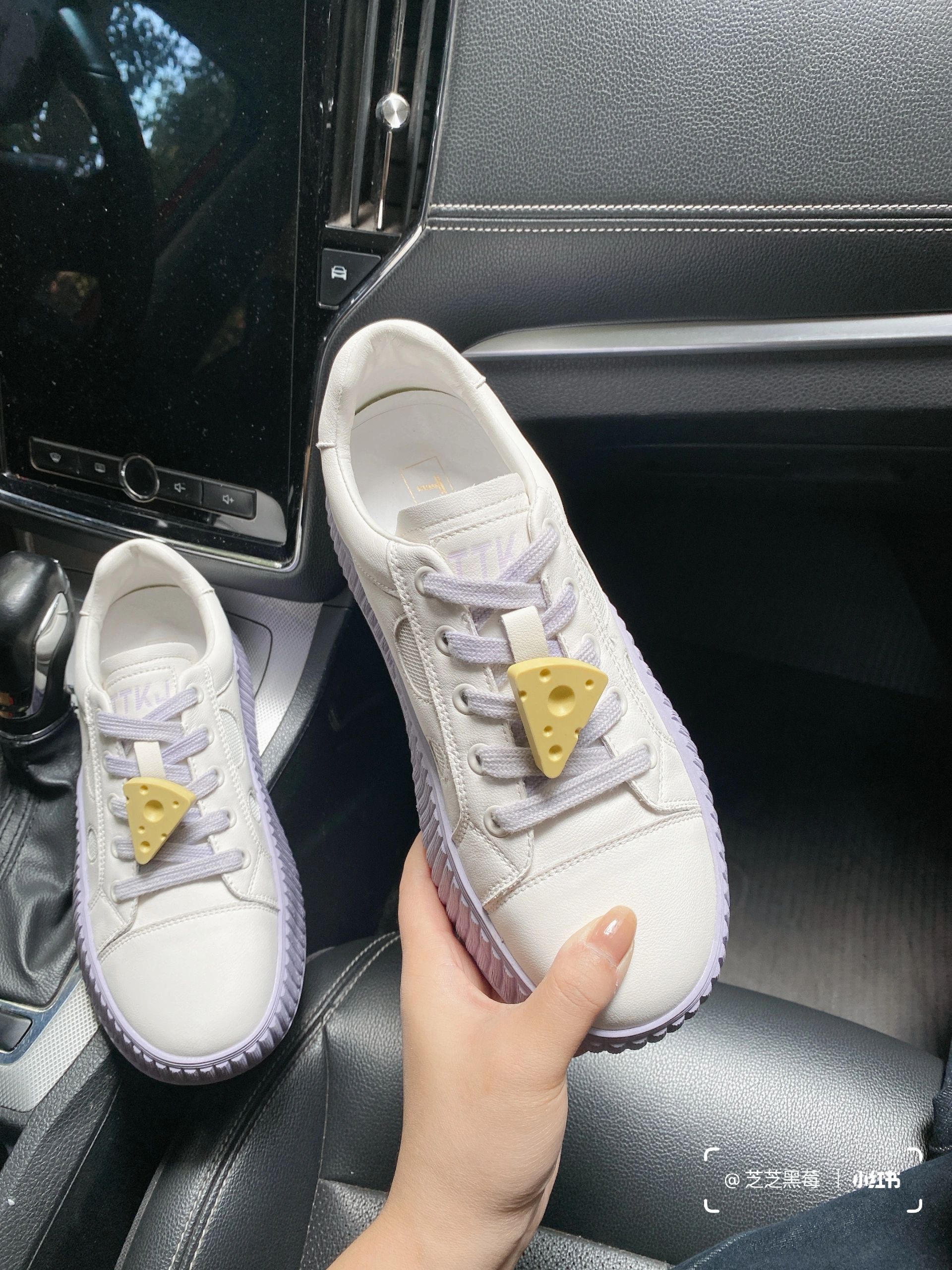 系带  - VALI鞋履AI设计主图