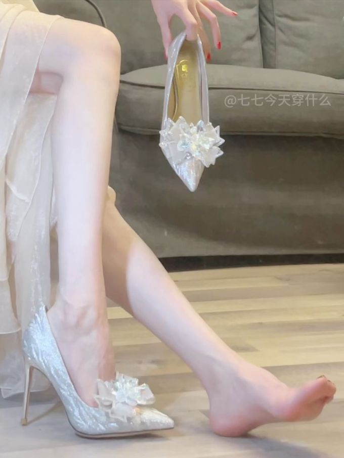 尖头 低帮 一脚蹬 蕾丝 