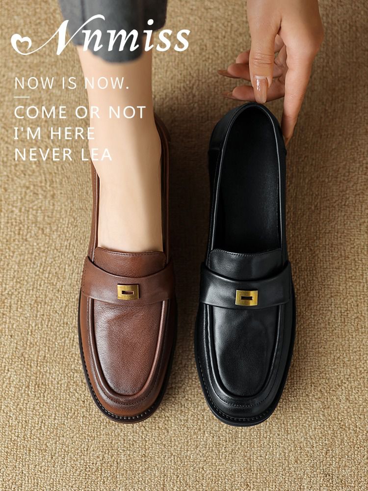 圆头 低帮 一脚蹬 深口鞋 皮革  - VALI鞋履AI设计主图