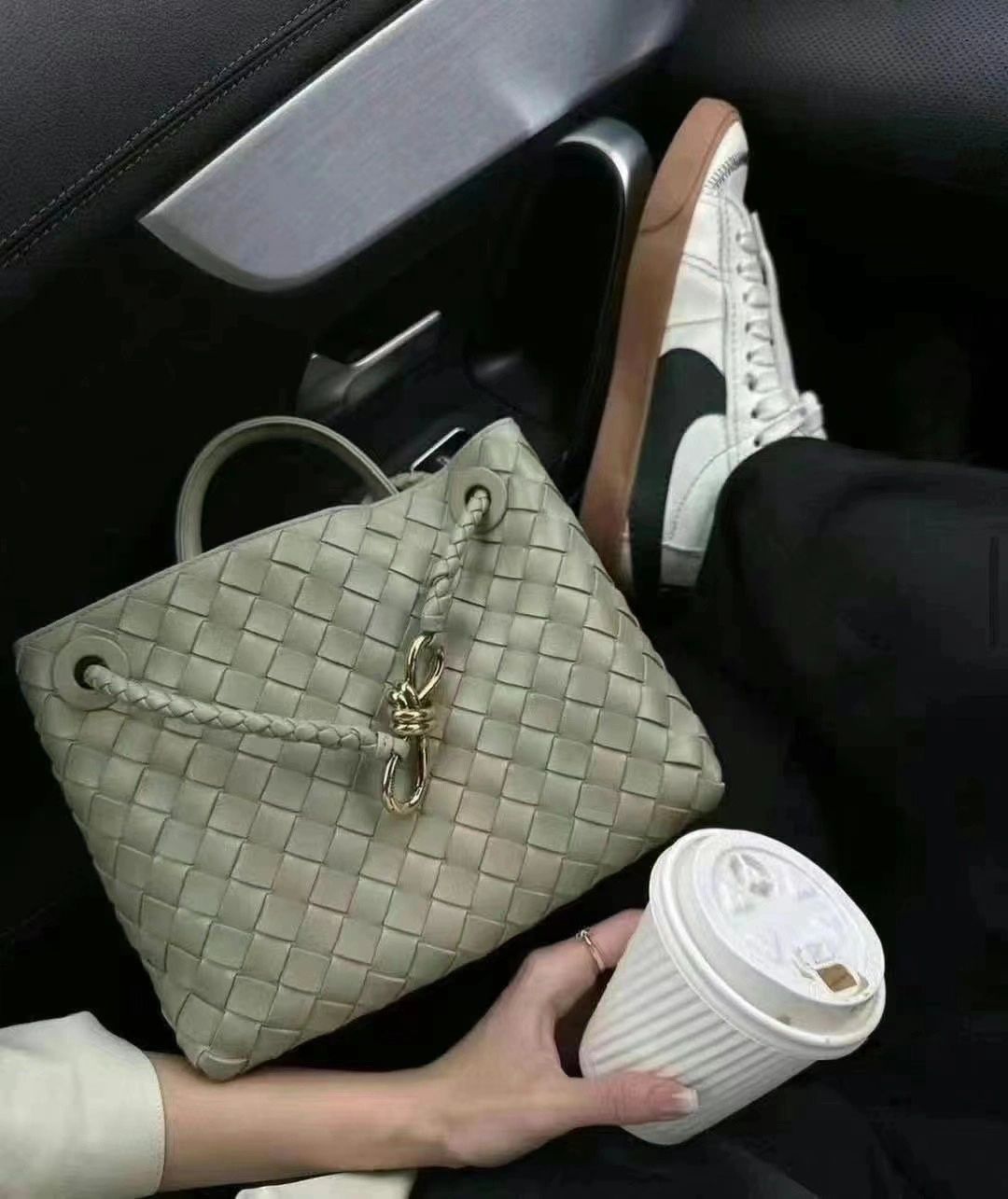 低帮 系带 皮革  - VALI鞋履AI设计主图