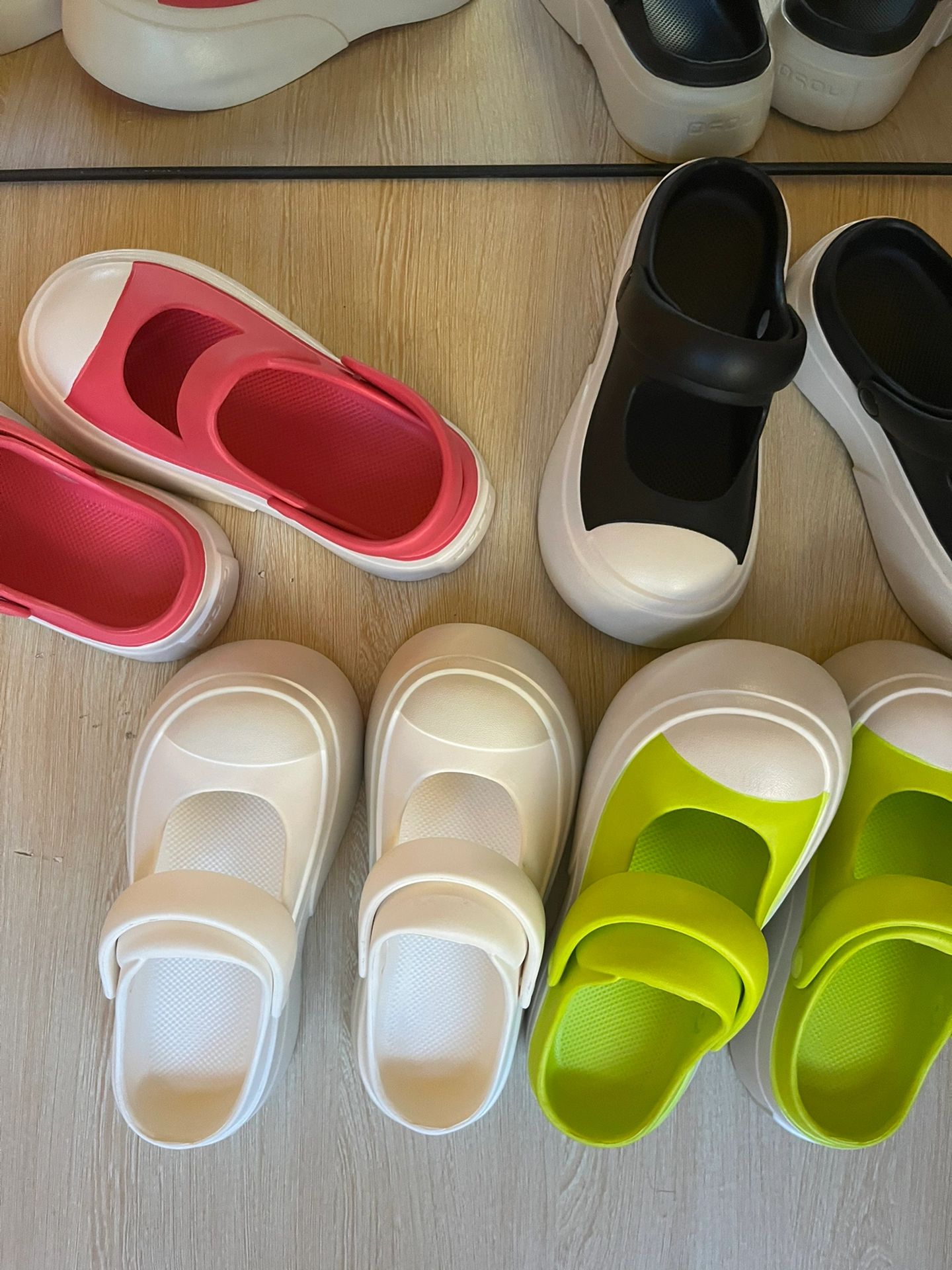  - VALI鞋履AI设计主图