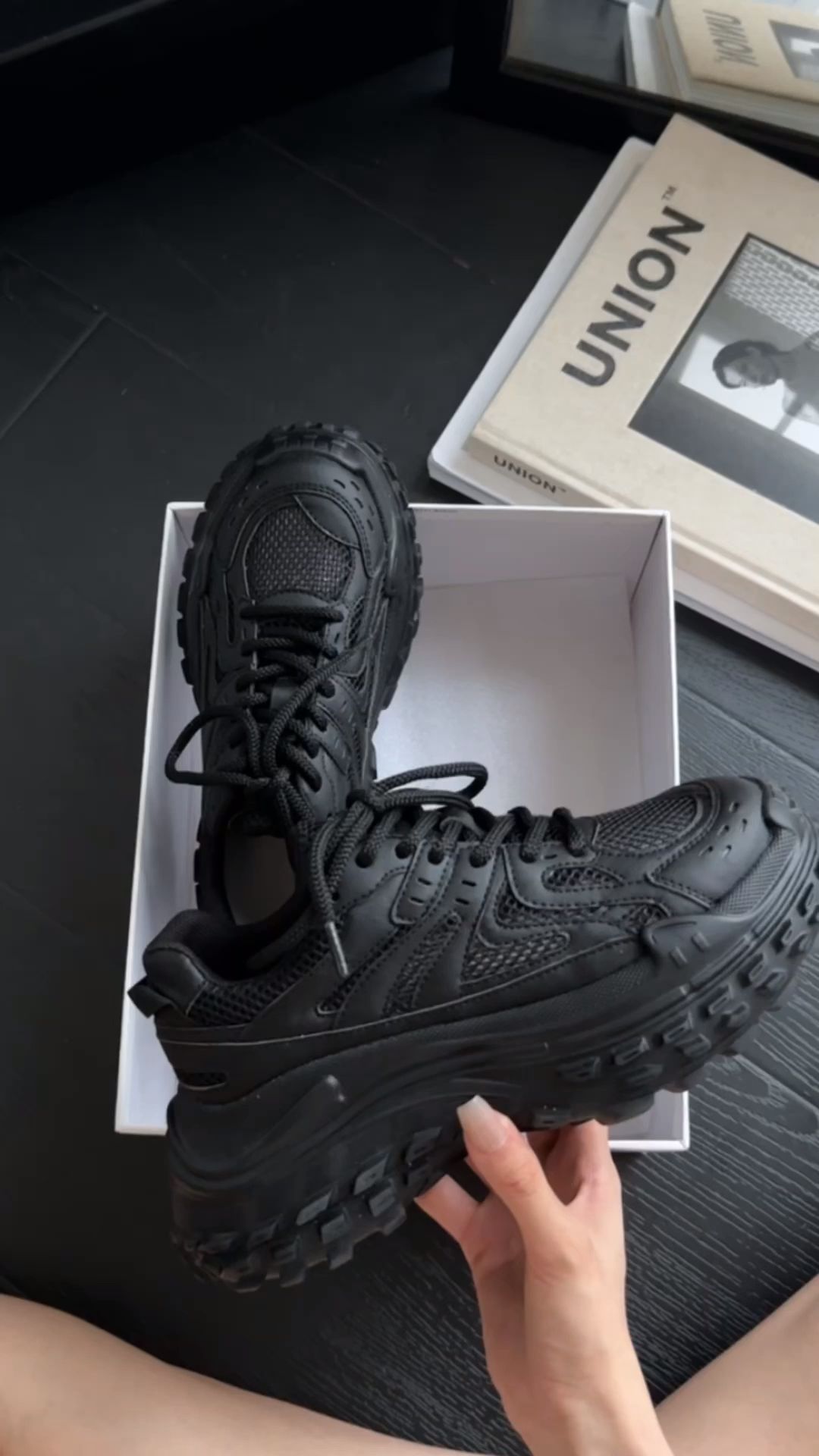 低帮 系带 皮革  - VALI鞋履AI设计主图