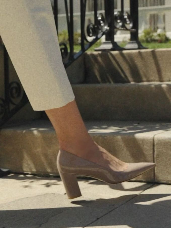 中跟 粗跟 尖头 低帮 一脚蹬 浅口鞋 皮革 