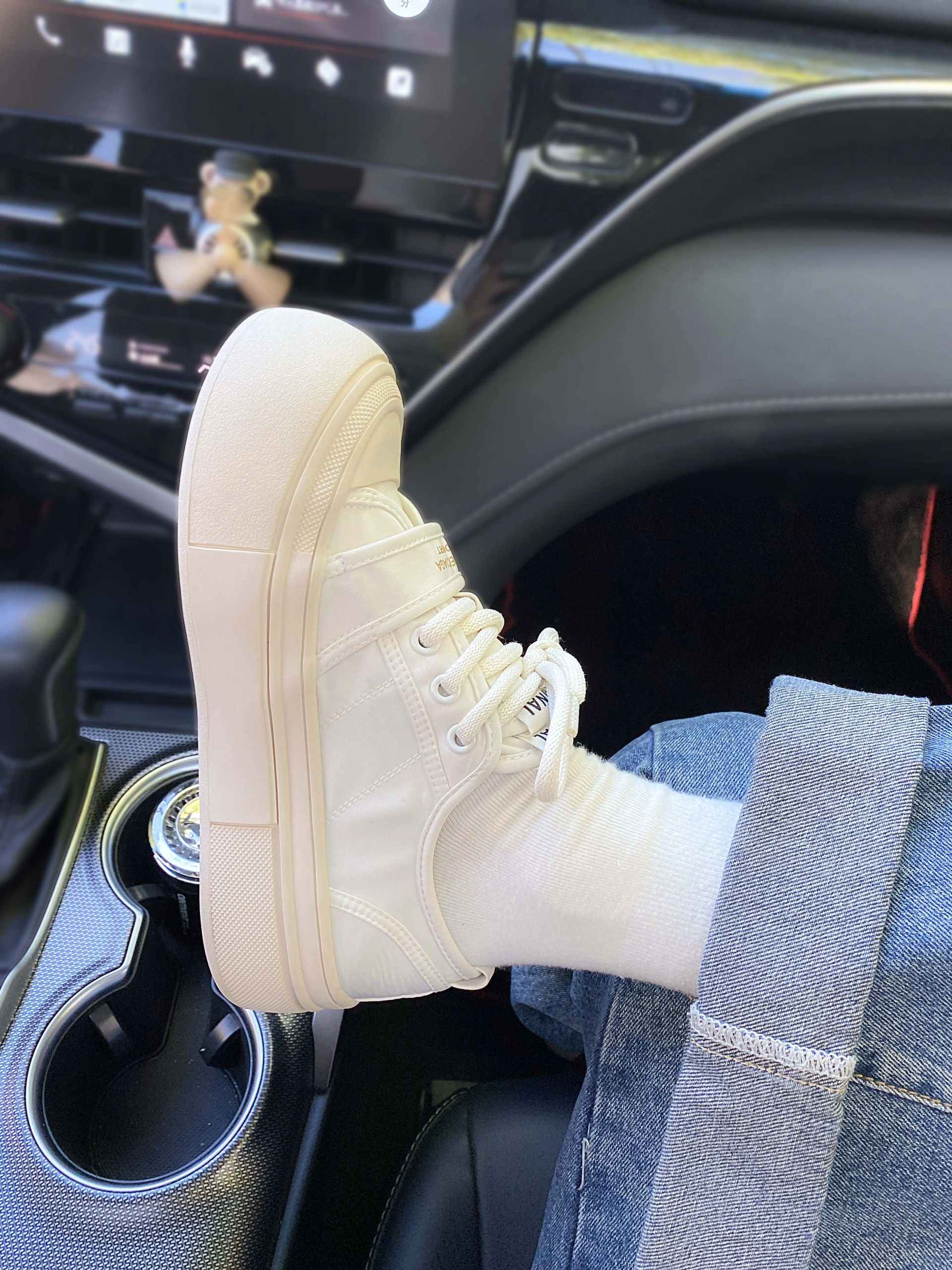 低帮 系带  - VALI鞋履AI设计主图