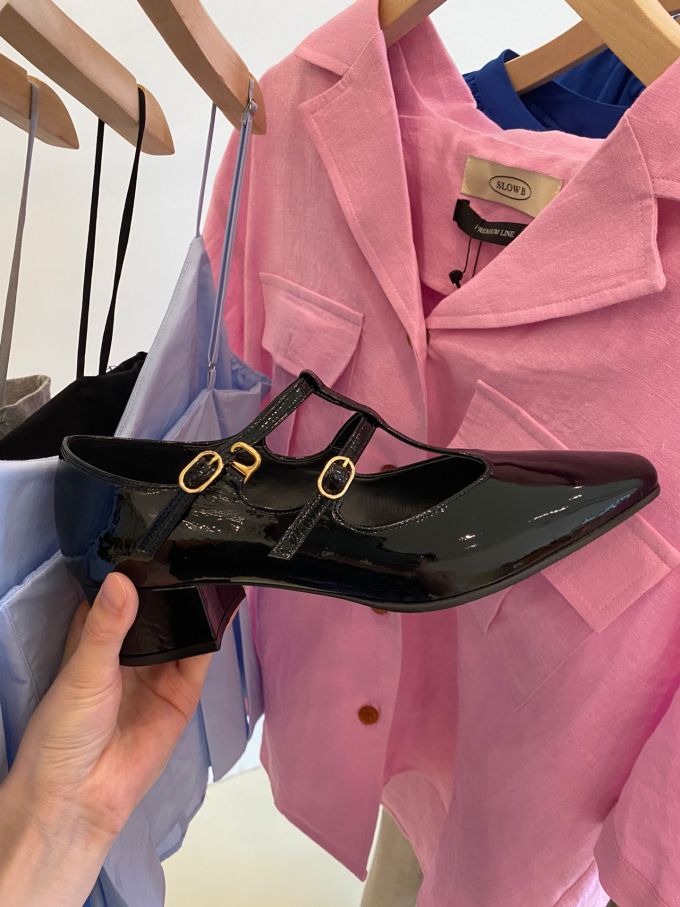 尖头 袢扣 中口鞋 皮革 