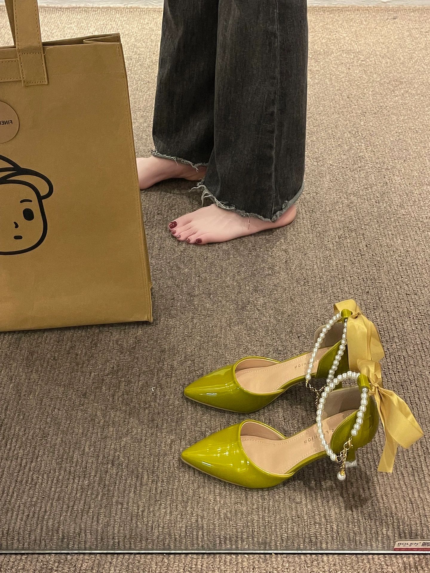 尖头 浅口鞋 皮革  - VALI鞋履AI设计主图