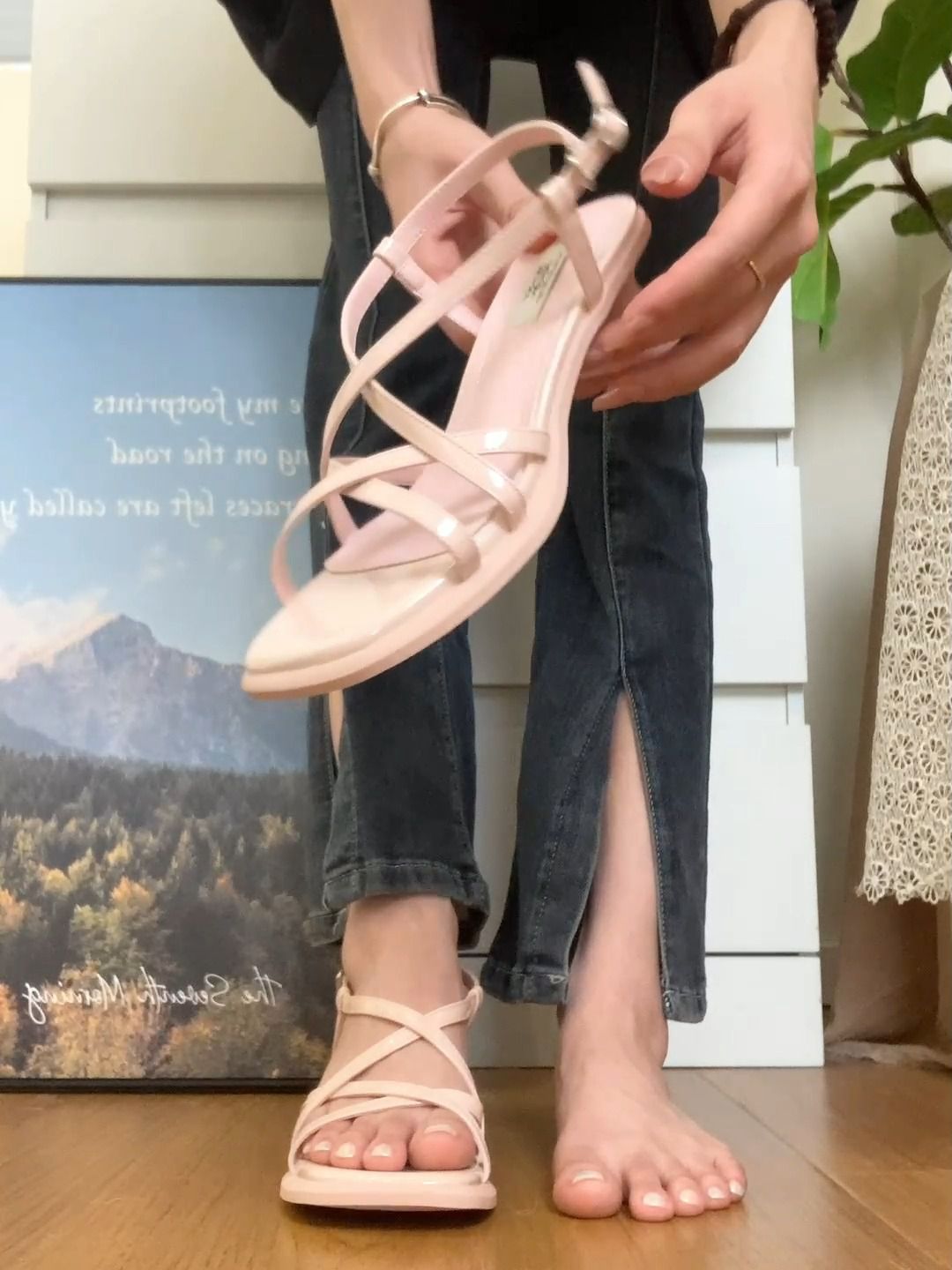 牛仔面料 开衩 洗水 酱黑色  - VALI鞋履AI设计主图