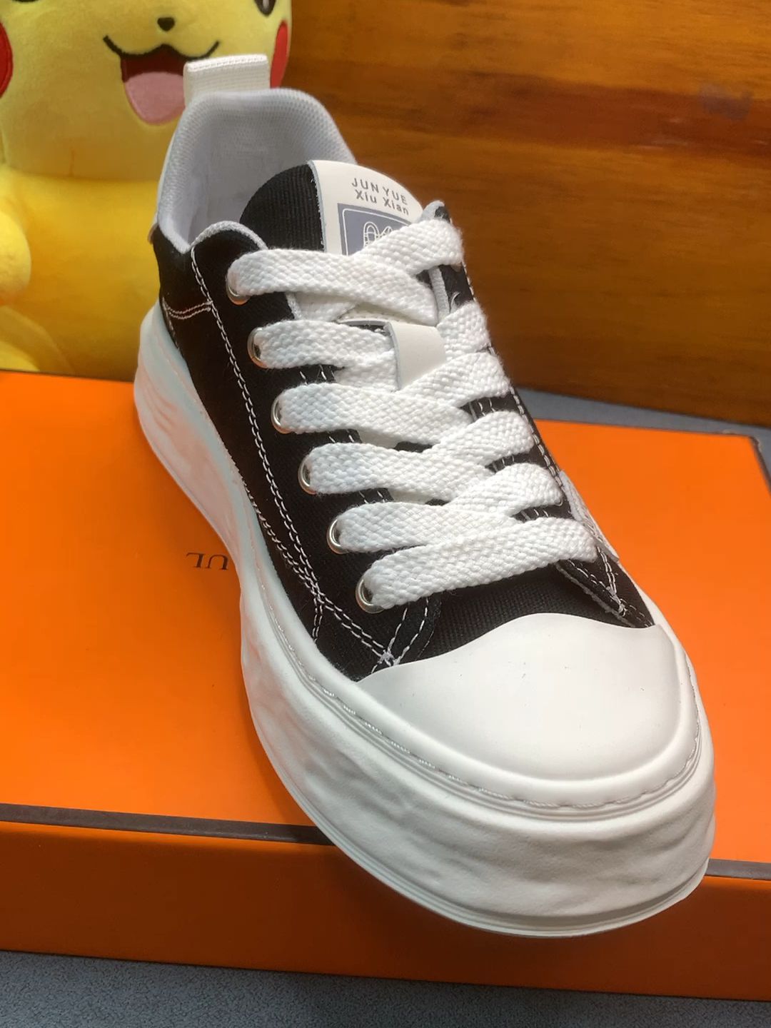 低帮 松紧带 系带  - VALI鞋履AI设计主图