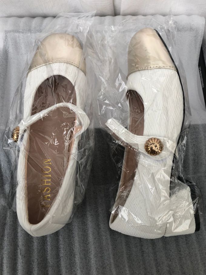 平底 袢扣 浅口鞋 