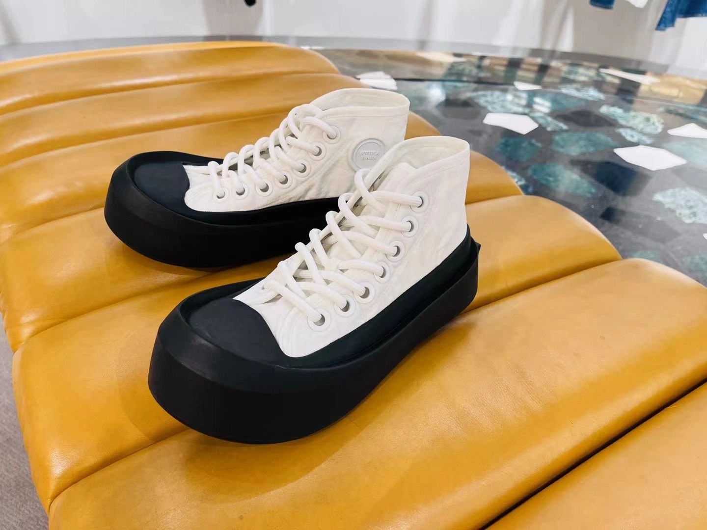 高帮 系带  - VALI鞋履AI设计主图