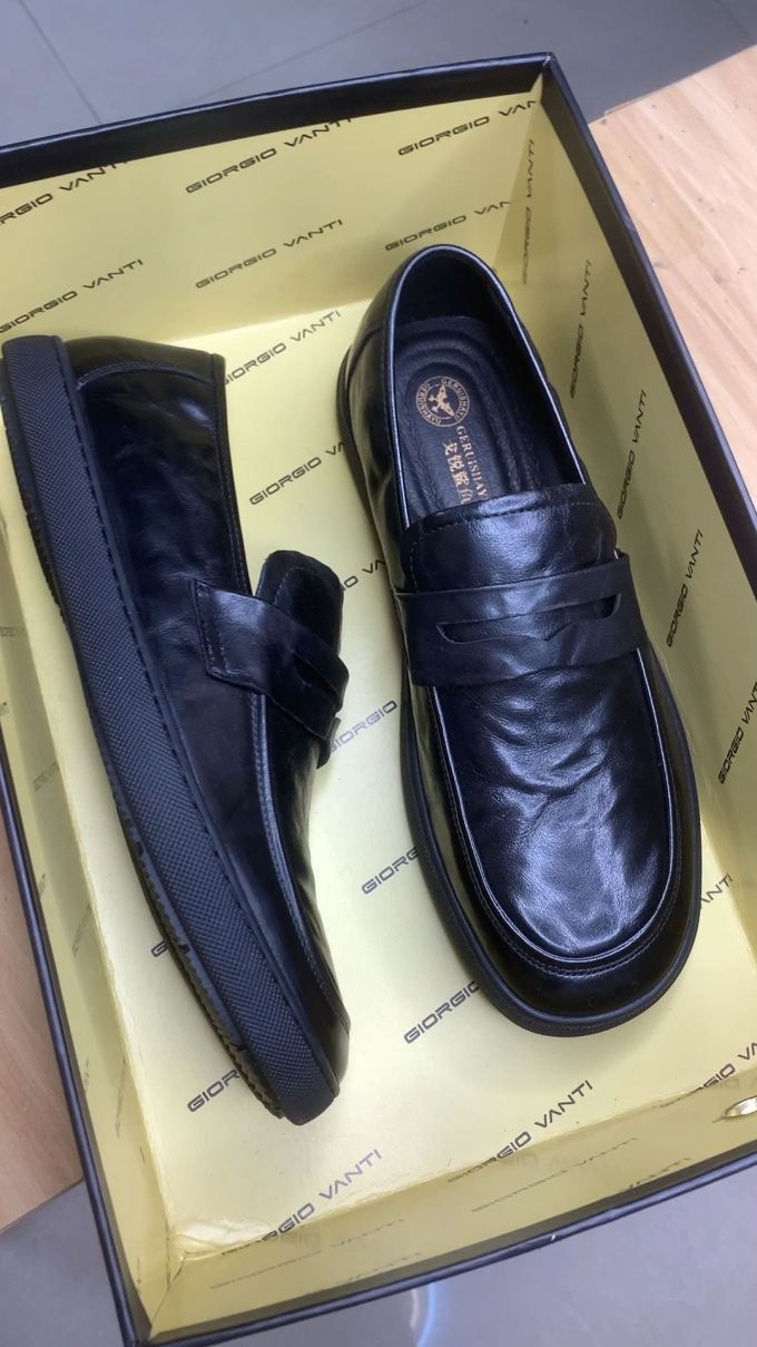 圆头 一脚蹬 深口鞋 皮革 